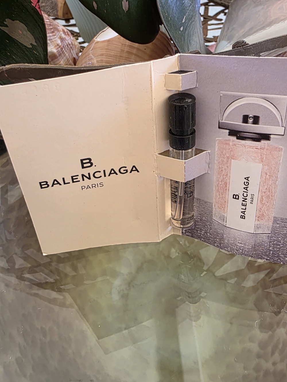 Balenciaga Pink  Vial Sample - Picture 2 of 2